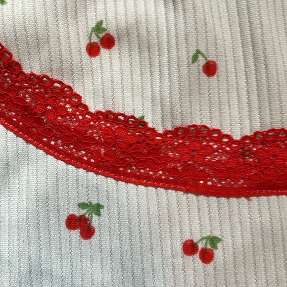H&M Red Lace Trim Cherry Top - Picture 5 of 5